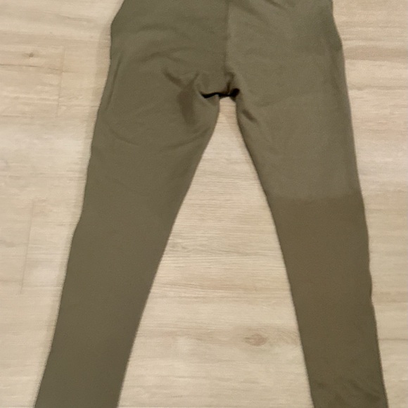 Streetwear Society Green Leggings XL - Stylish, Tight Fit, Good Condition - Picture 13 of 15